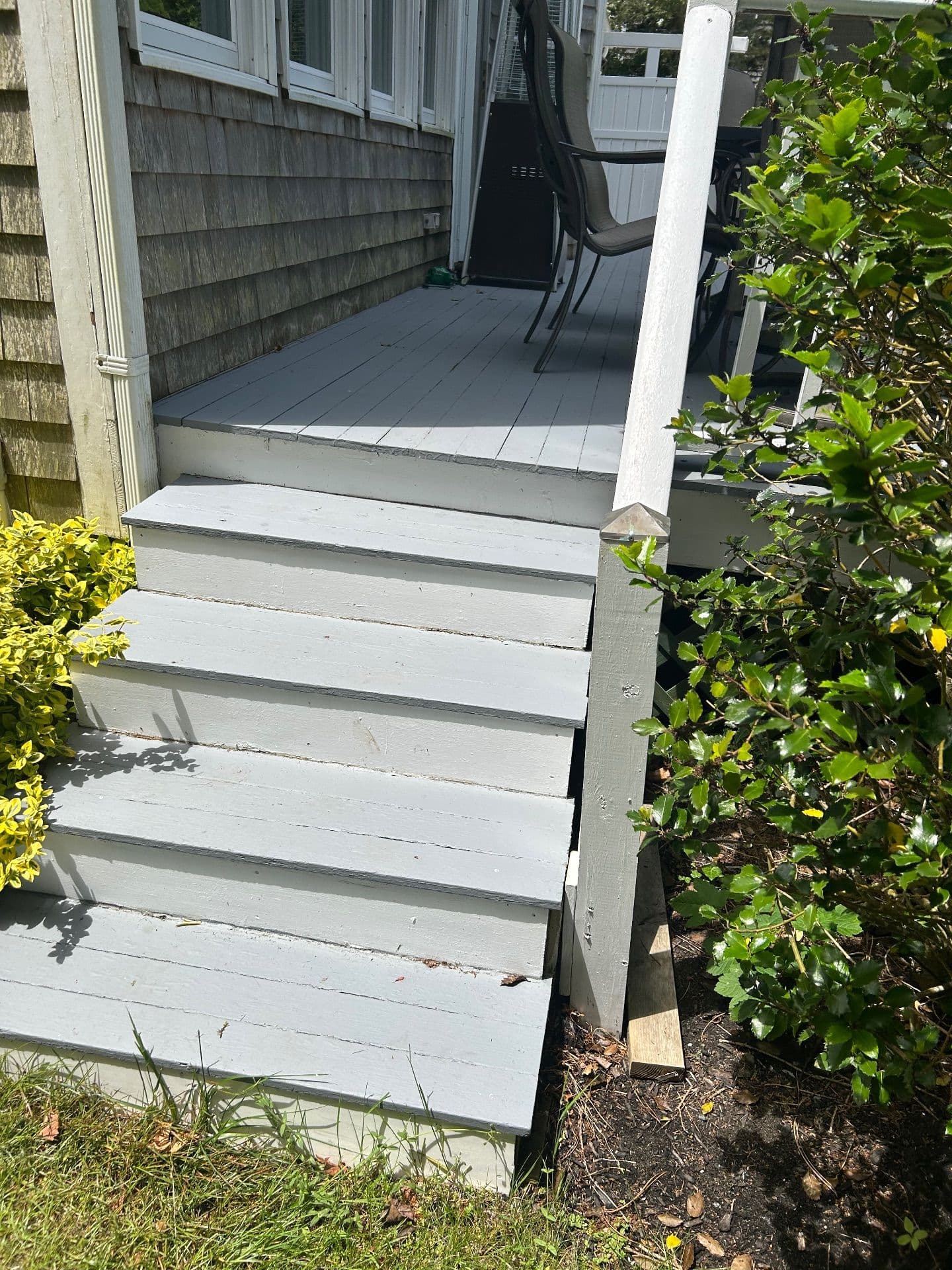 Gallery photos for Stunning Deck Rebuild with Enhanced Design: Image #4